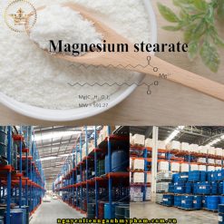 Magie stearat đóng một vai trò lớn trong việc sản xuất gia công các mặt hàng mỹ phẩm khác nhau. Nguyên liệu này đóng vai trò như một chất tạo màu hiệu quả, một chất chống đóng cục và một chất tạo bọt